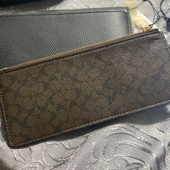 Coach Wallet - Picture 8 of 8